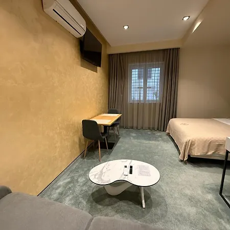 Apartment Piazza Tirana